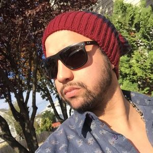 Meet your Posher, Diego felipe